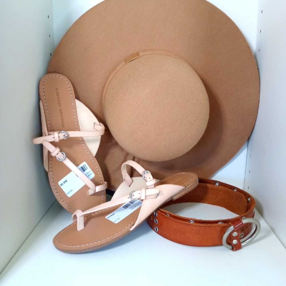 Abercrombie & Fitch Genuine Leather belt